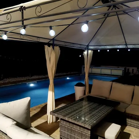 Holiday home Brachychiton