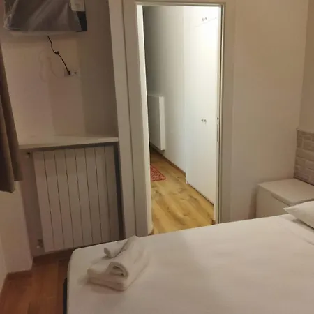 Brachychiton Holiday home